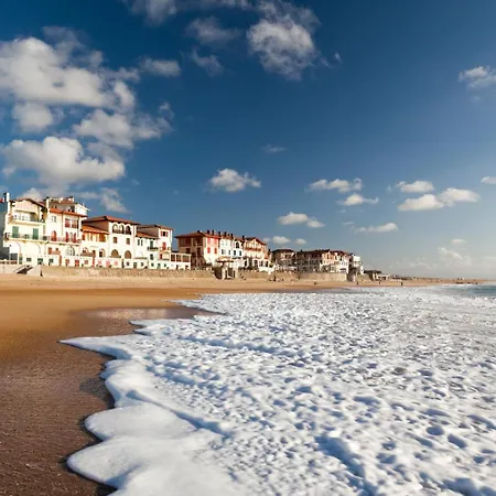 Apartment Les Basques, Vue Et Acces Directe A La Plage, Immense Terrasse, Place Des Landais Hossegor, Quartier Tres Anime, Ideal Pour Un Sejour Entre Amis