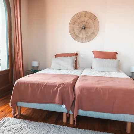 Les Basques, Vue Et Acces Directe A La Plage, Immense Terrasse, Place Des Landais Hossegor, Quartier Tres Anime, Ideal Pour Un Sejour Entre Amis Apartment *
