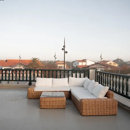 Apartment Les Basques, Vue Et Acces Directe A La Plage, Immense Terrasse, Place Des Landais Hossegor, Quartier Tres Anime, Ideal Pour Un Sejour Entre Amis *