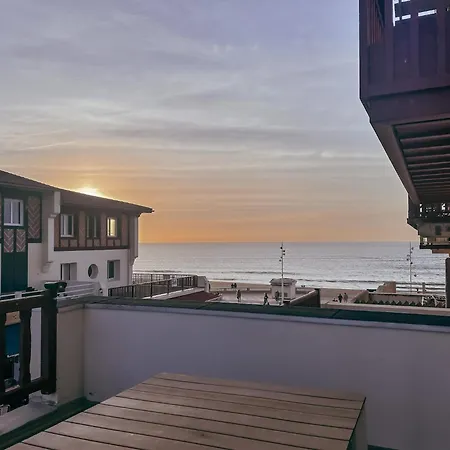 Les Basques, Vue Et Acces Directe A La Plage, Immense Terrasse, Place Des Landais Hossegor, Quartier Tres Anime, Ideal Pour Un Sejour Entre Amis *