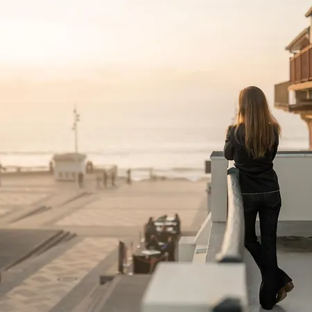 Apartment Les Basques, Vue Et Acces Directe A La Plage, Immense Terrasse, Place Des Landais Hossegor, Quartier Tres Anime, Ideal Pour Un Sejour Entre Amis